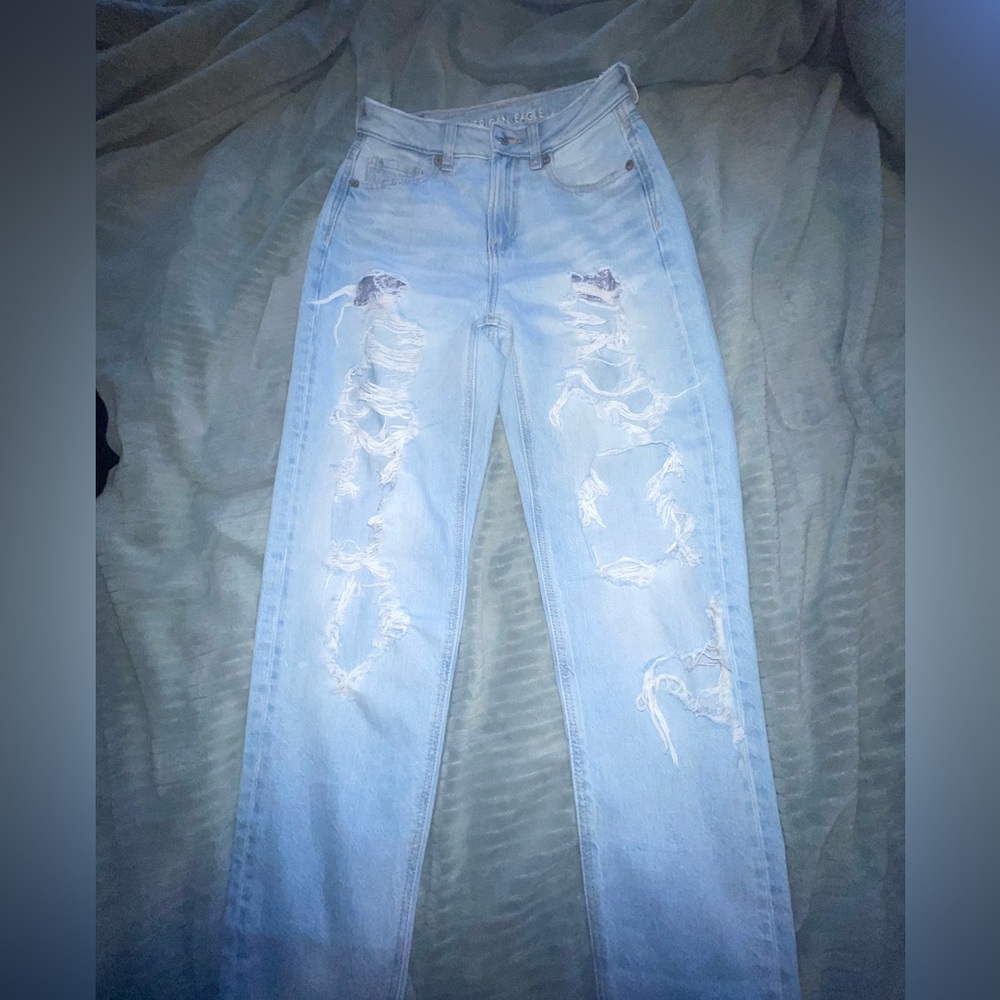 American Eagle Mom Jean